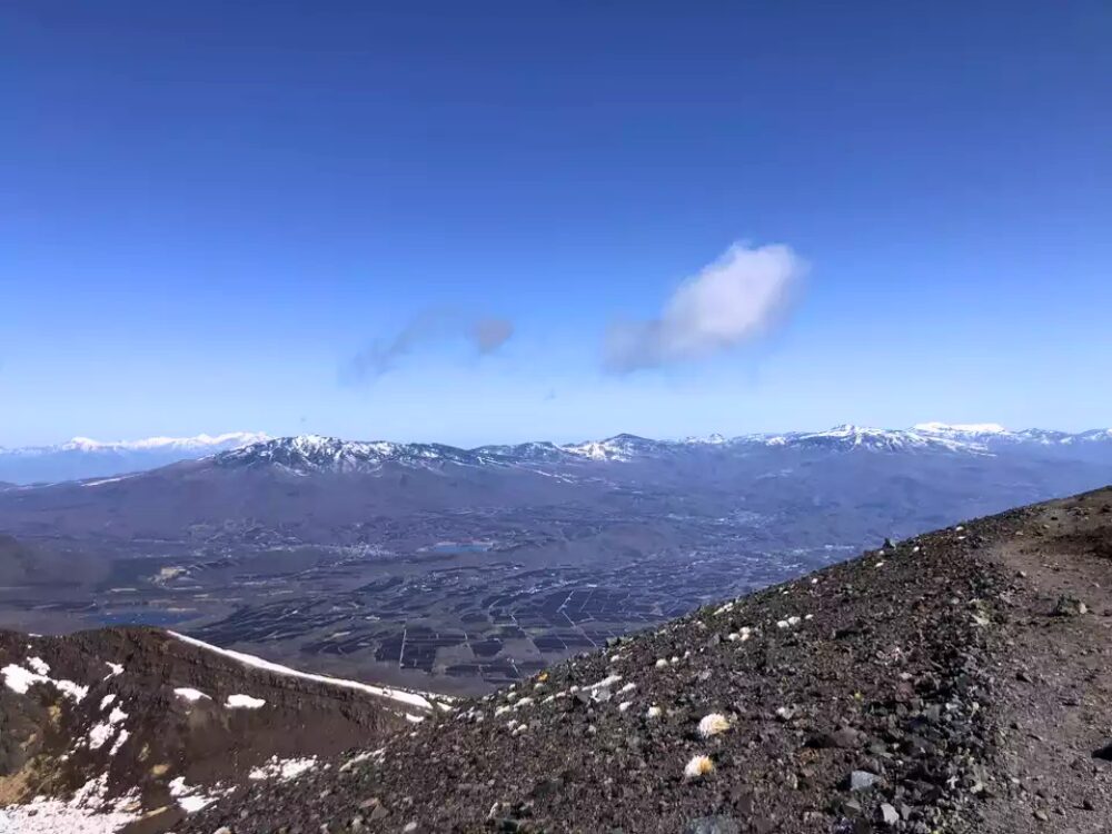 前掛山までの登山道からの景色