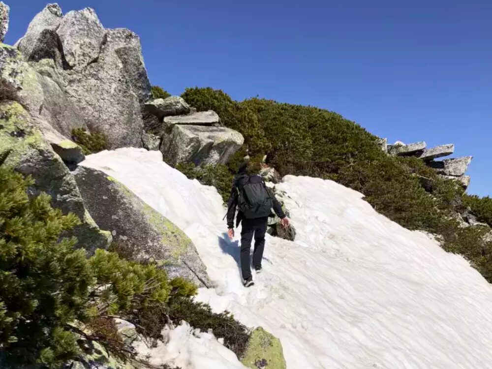 残雪のトラバース