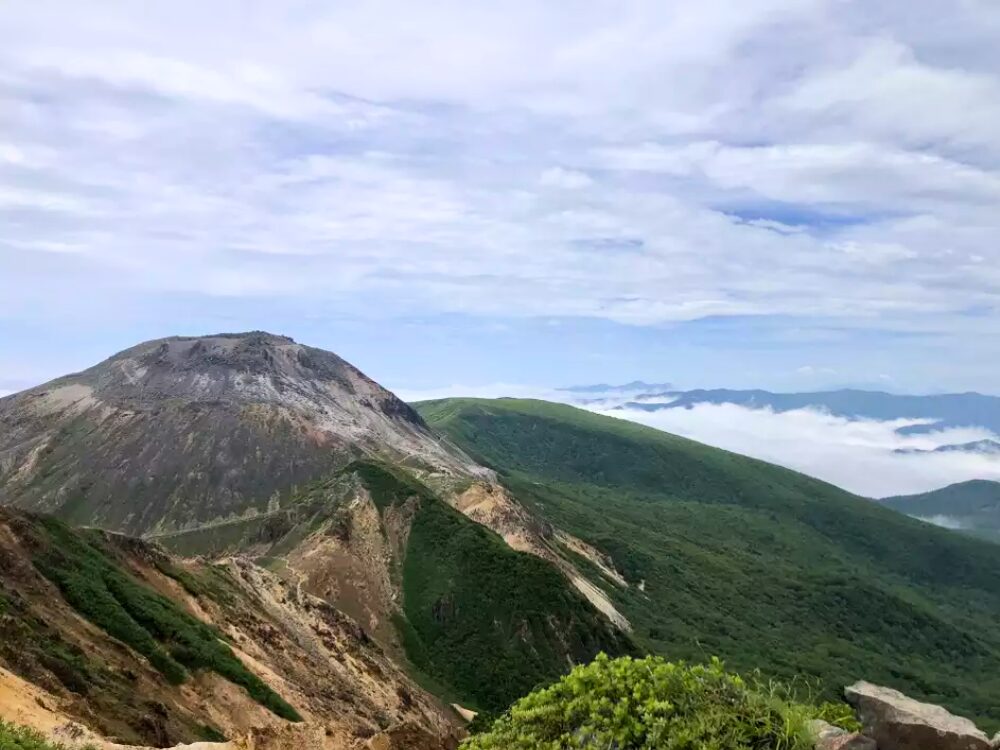 茶臼岳と雲海