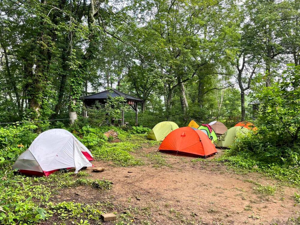 至仏山荘 テント場