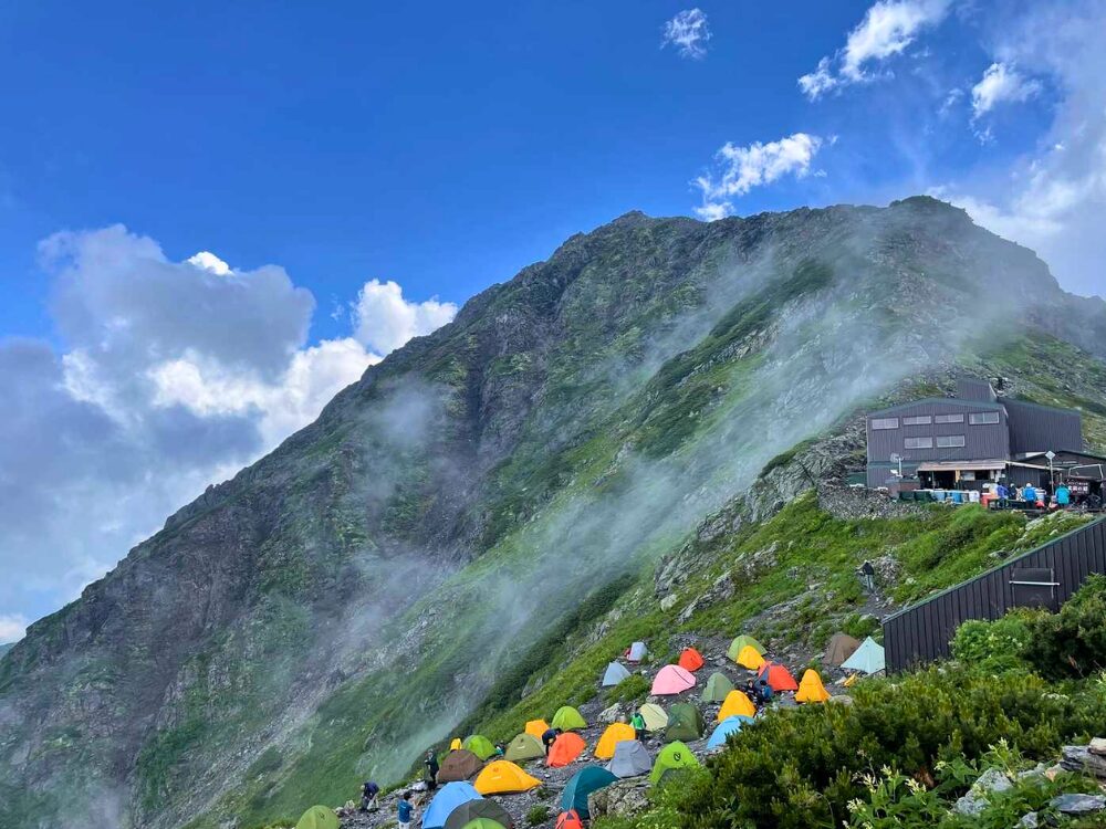 肩の小屋と北岳
