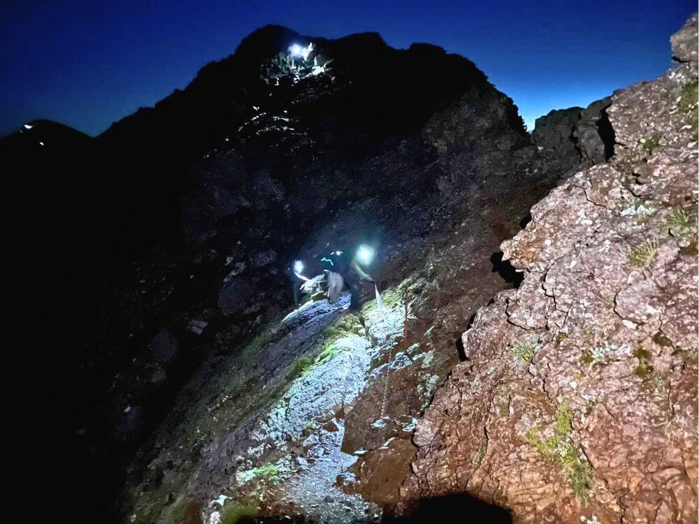 日の出前の登山