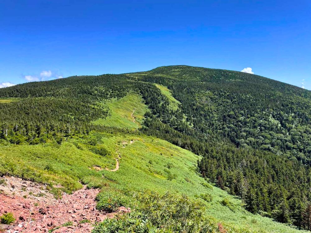西吾妻山までの稜線