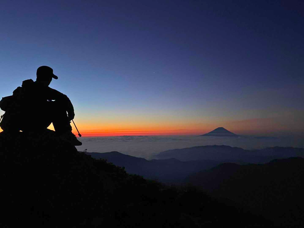 日の出と富士山