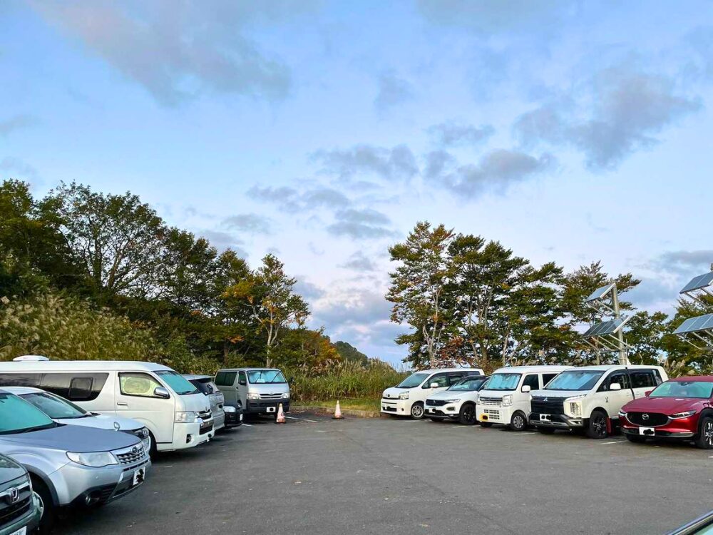 越後駒ヶ岳の枝折峠駐車場