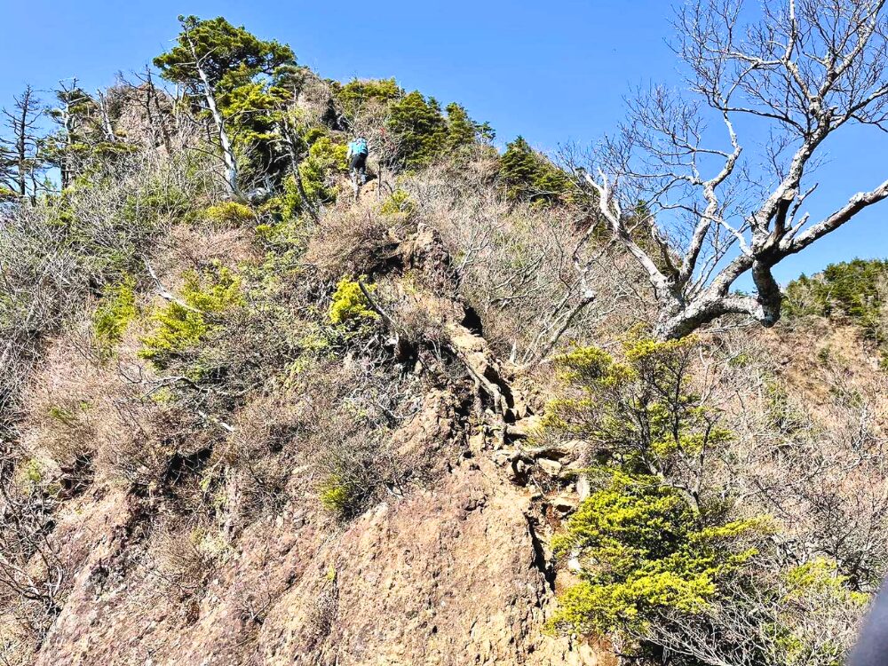 皇海山にあるナイフエッジ